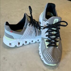 ON Cloudswift Running Gray and White Sneakers